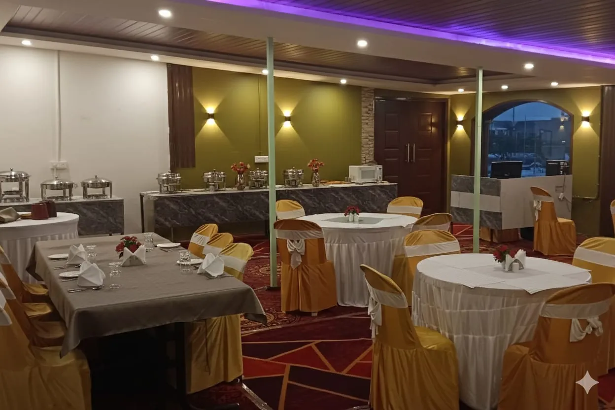 Chinna Veedu Restaurant dining hall